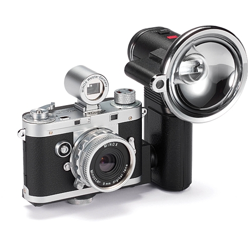 Wall Street Journal tar en titt på Minox DCC 14.0